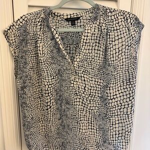 Banana Republic Navy & White Printed Cap-Sleeve Blouse